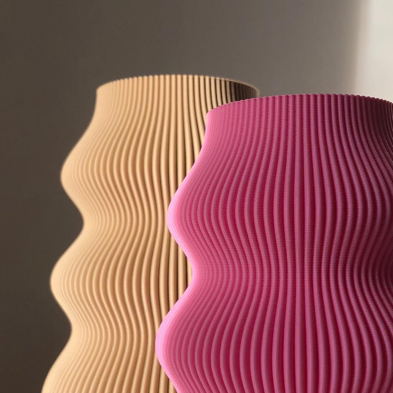 ISLA Vase, Sleek 3D Printed Contemporary Flower Holder, Perfect for Stylish Home Decoration Gift - Image 5