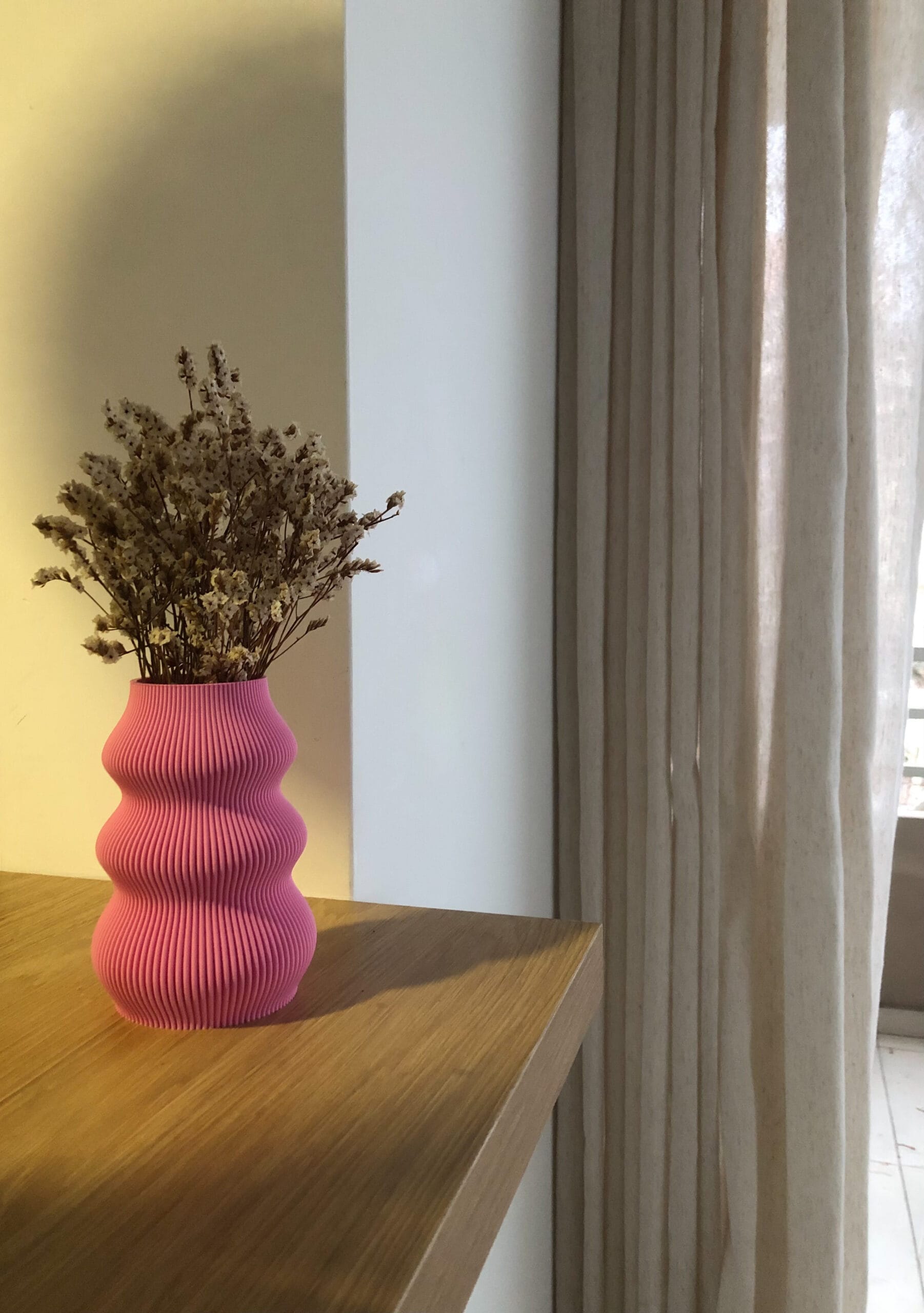 ISLA Vase, Sleek 3D Printed Contemporary Flower Holder, Perfect for Stylish Home Decoration Gift - Image 6