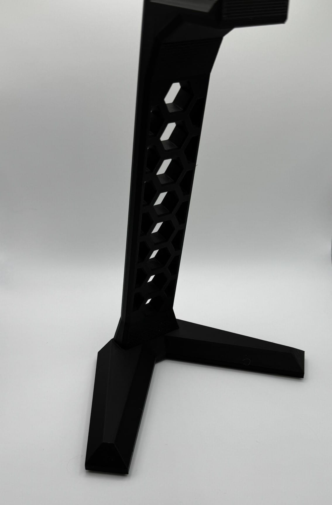 Gaming Headset Stand | 3D Printed Display for Headphones | Unique Desk Organizer & Gamer Gift - Image 2