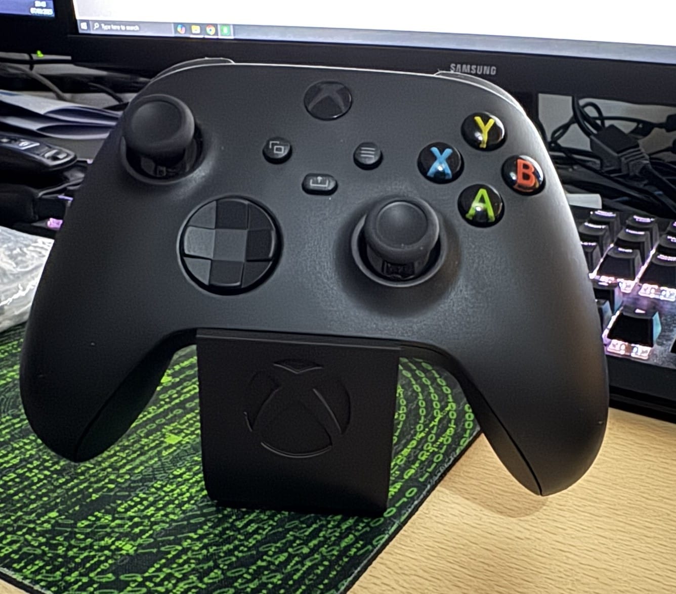 Game Controller Stand, Stylish 3D Printed Game Pad Holder for Easy Organization, Awesome Gaming Gift for the Ultimate Gamer