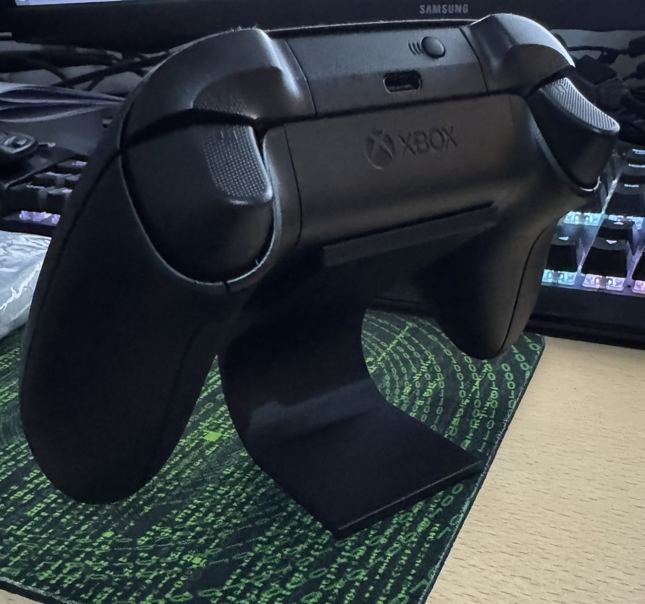 Game Controller Stand, Stylish 3D Printed Game Pad Holder for Easy Organization, Awesome Gaming Gift for the Ultimate Gamer - Image 6