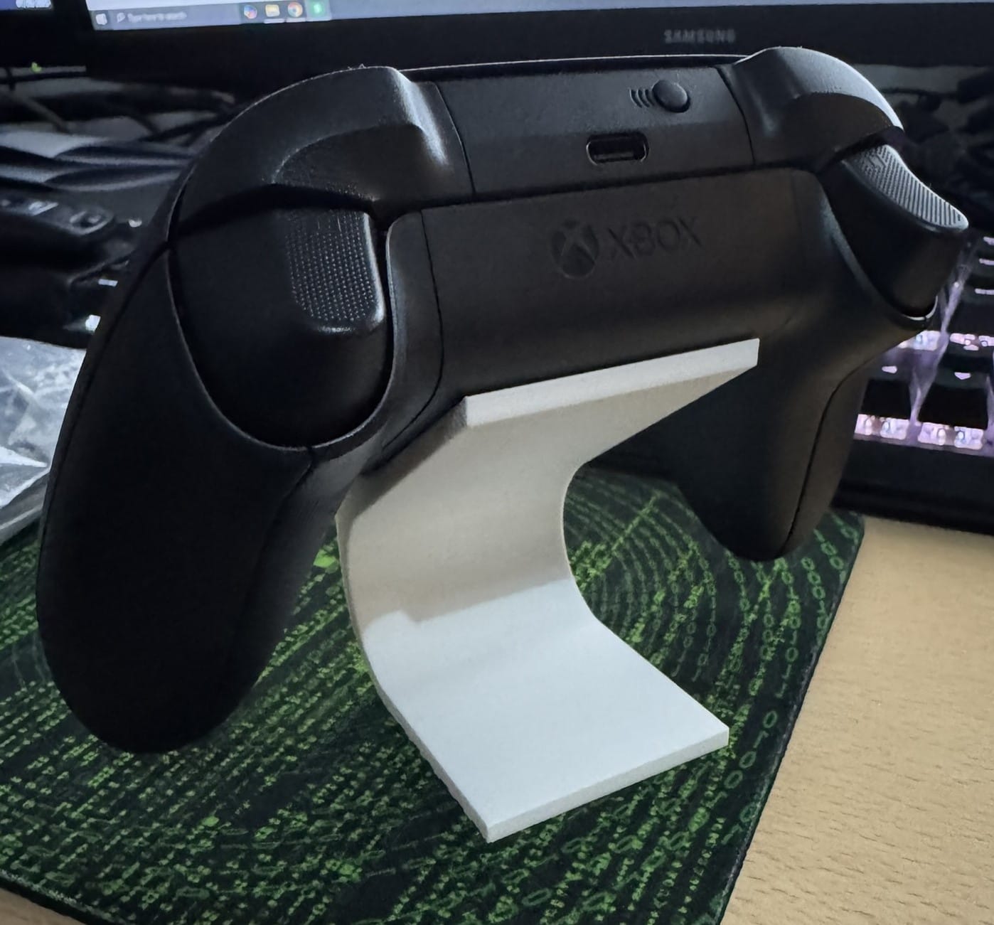 Game Controller Stand, Stylish 3D Printed Game Pad Holder for Easy Organization, Awesome Gaming Gift for the Ultimate Gamer - Image 8