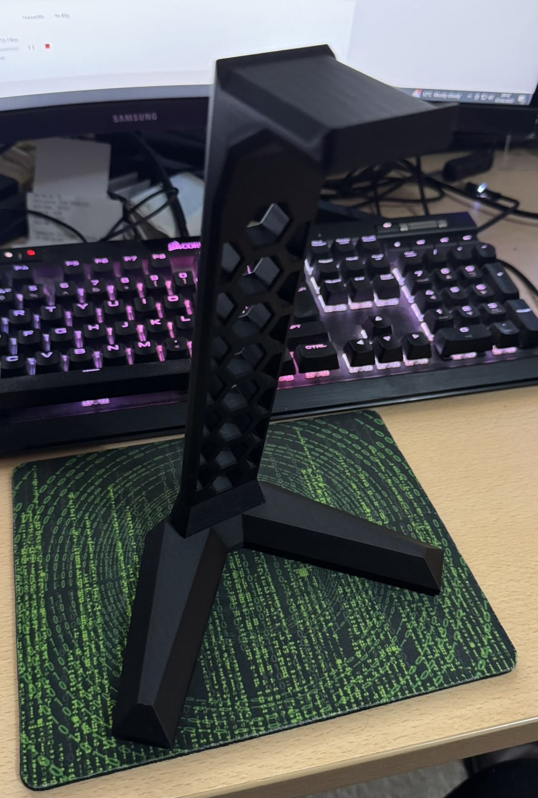 Gaming Headset Stand | 3D Printed Display for Headphones | Unique Desk Organizer & Gamer Gift - Image 4