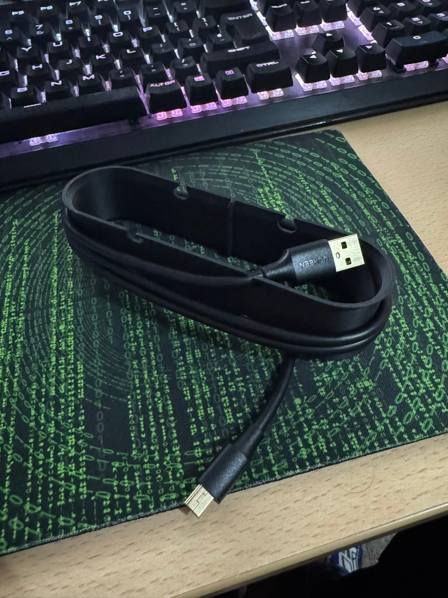 Cable Tidy Spool Holder & Organizer - Perfect for Keeping Your Cables Neat and Tangle-Free