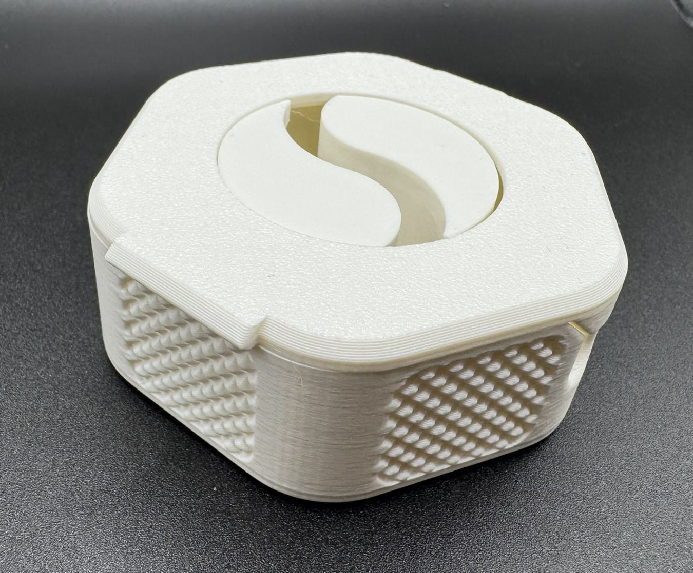 Cable Tidy: Portable 3D Printed Cable Spool, Neat Cord Organizer for Travel, Unique Gift for Gadget Enthusiasts - Image 2