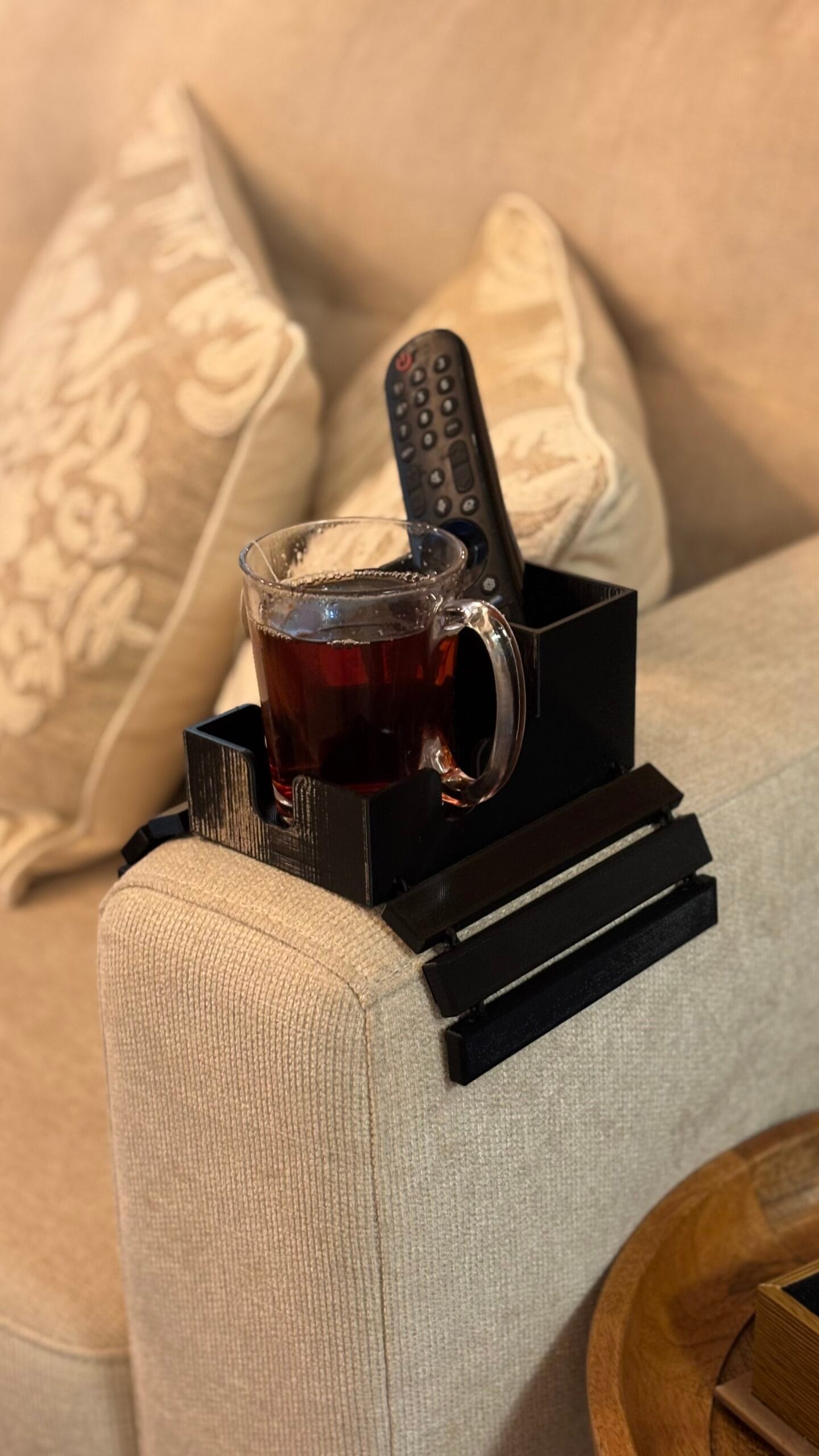 Couch Armrest Organizer with Mug Holder, Durable 3D Printed Storage Solution for Drinks & Essentials, Perfect Housewarming Gift