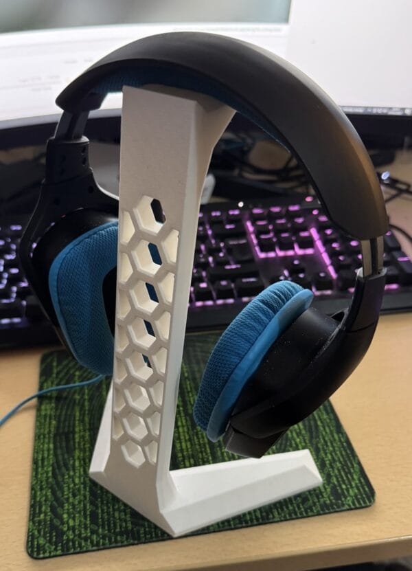 Gaming Headset Stand | 3D Printed Display for Headphones | Unique Desk Organizer & Gamer Gift - Image 9